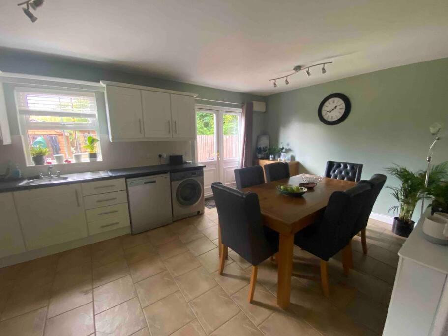 Loughview Gardens - Family Friendly Omagh Exterior foto